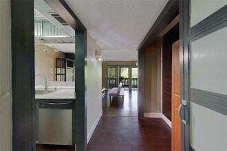 240 N Bayshore Blvd in Clearwater, FL - Building Photo - Building Photo