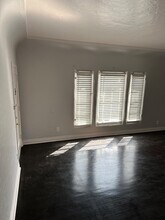 3221 W 43rd Pl in Los Angeles, CA - Building Photo - Building Photo