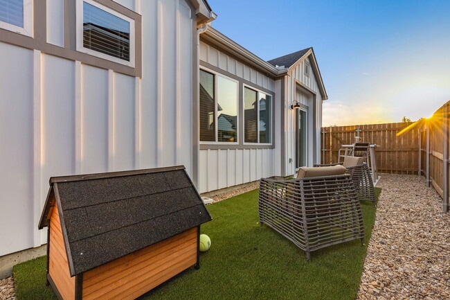 16104 Lago St in Justin, TX - Building Photo - Building Photo