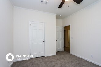 1900 21st St S in St. Petersburg, FL - Foto de edificio - Building Photo