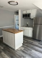 32 Tuxedo Ave in Providence, RI - Building Photo