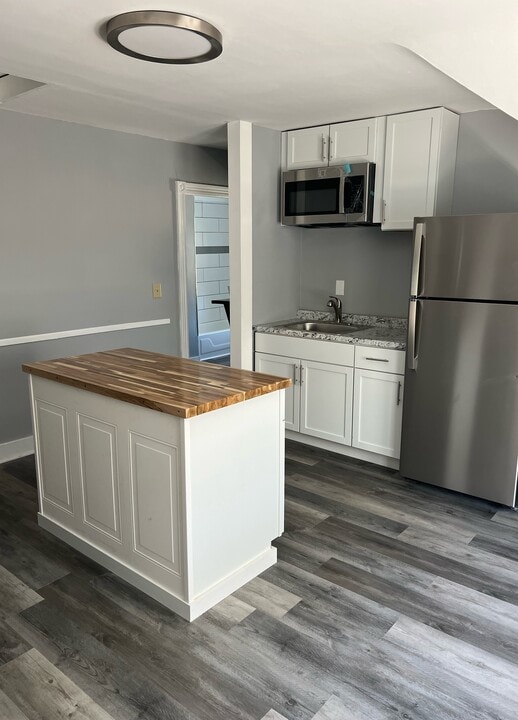 32 Tuxedo Ave in Providence, RI - Building Photo