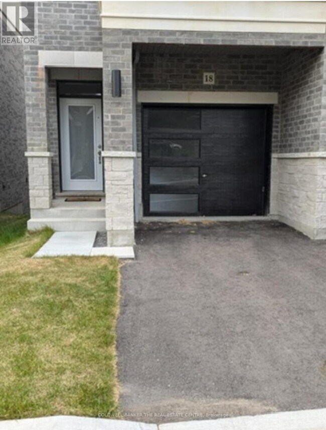 18 Gerry Henry Ln in Clarington, ON - Building Photo - Building Photo