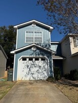 111 Woodberry Dr in Enterprise, AL - Building Photo