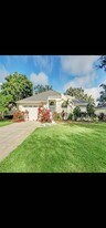 110 Sunridge Woods Ct in Davenport, FL - Building Photo