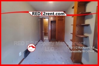 1018 Rockport Rd in Janesville, WI - Building Photo - Building Photo