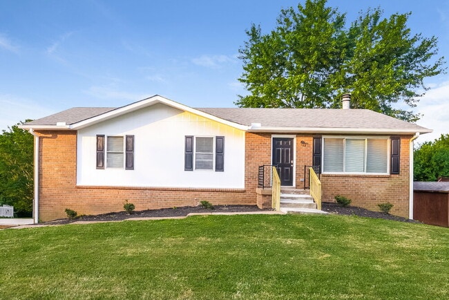 property at 5173 Roxborough Dr