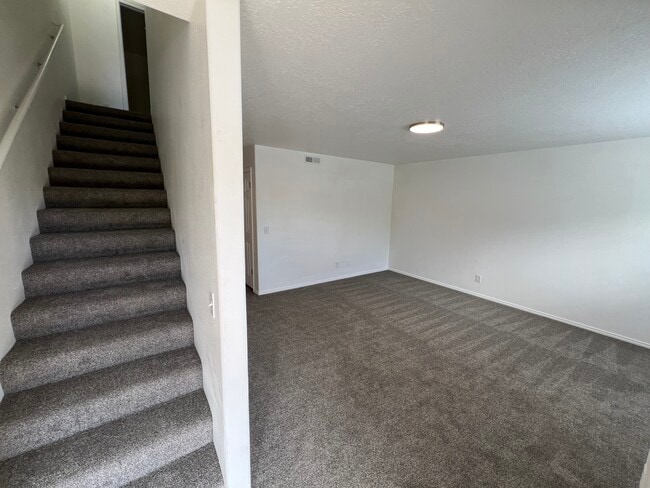 126 S 850 W, Unit #8 in Hurricane, UT - Foto de edificio - Building Photo