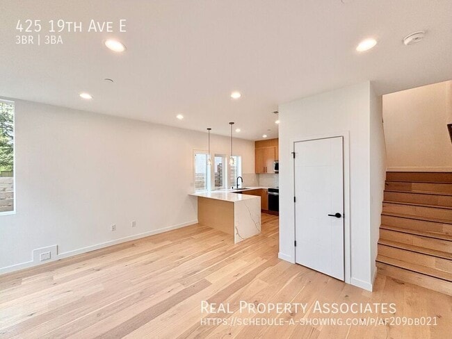 425 19th Ave E in Seattle, WA - Building Photo - Building Photo