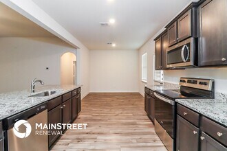 150 Switchback Hl Rd, Unit 2L in Newark, TX - Foto de edificio - Building Photo