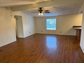 4044 Friendship Rd in Buford, GA - Building Photo - Building Photo