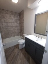 6012 Boxwood Dr in Rockford, IL - Building Photo - Building Photo