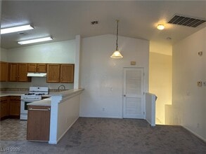 2596 Land Rush Dr in Henderson, NV - Building Photo - Building Photo