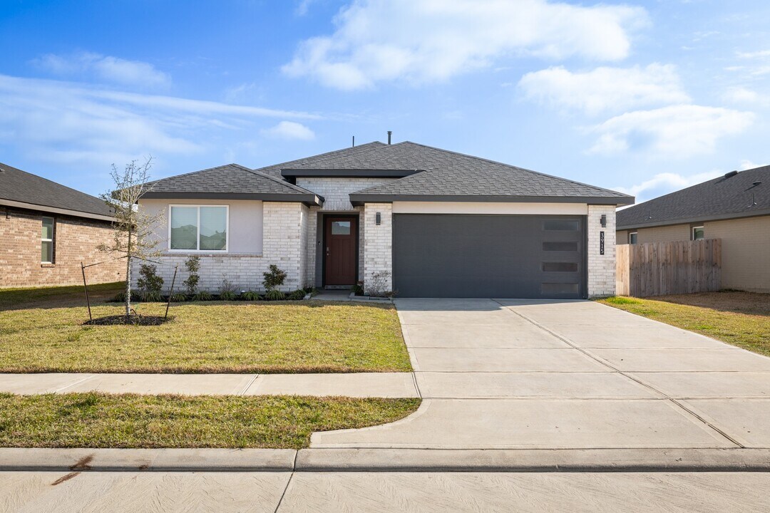 3915 Sparkman Ln in Katy, TX - Building Photo