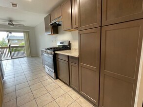 4218 Fiesta Way in Oceanside, CA - Foto de edificio - Building Photo