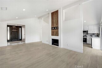 2551 La Praix St, Unit 722 in Highland, CA - Foto de edificio - Building Photo