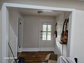 225 Douglas Ave, Unit Unit B in Charlottesville, VA - Building Photo - Building Photo