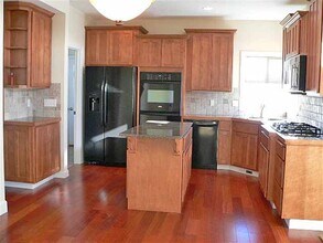 2111 W St Thomas More Way in Spokane, WA - Building Photo - Building Photo