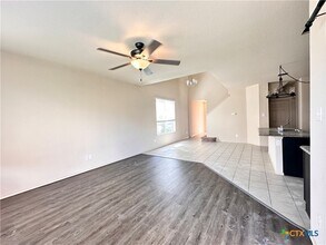 157 Tallow Trl in San Marcos, TX - Building Photo - Building Photo