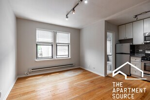 2832 W Palmer St, Unit 309 in Chicago, IL - Building Photo