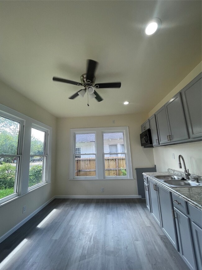 property at 2119 Davis St