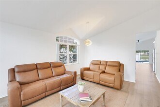 203 Lake Davenport Estates Dr in Davenport, FL - Building Photo - Building Photo