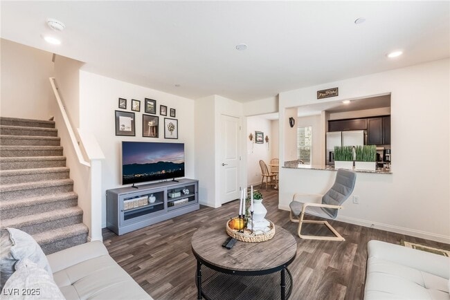 2830 Matador Red Ave in North Las Vegas, NV - Building Photo - Building Photo