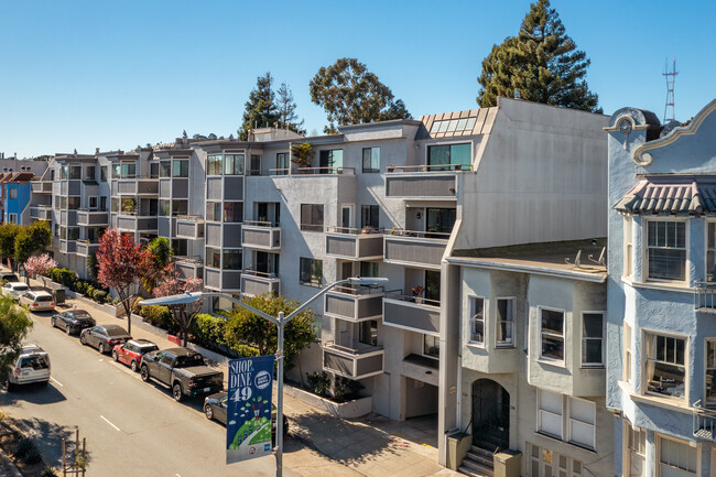 360 Guerrero St in San Francisco, CA - Foto de edificio - Building Photo