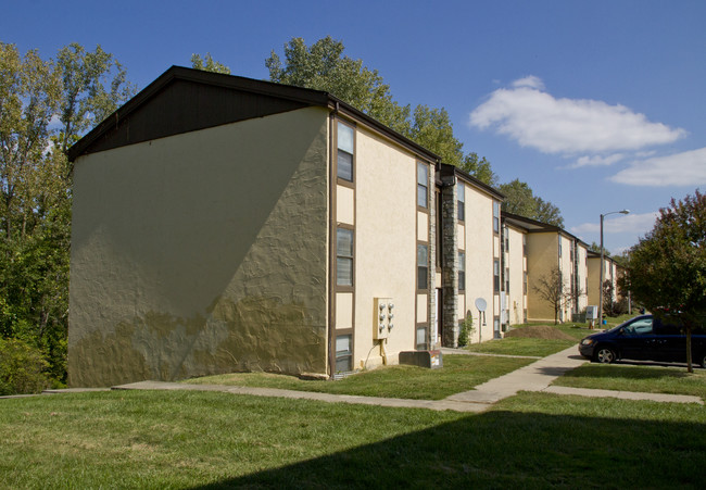 Kensington Court Condominium (por) in Columbus, OH - Building Photo - Building Photo