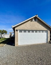 42012 Road 52, Unit 1-Bedroom Mother-In-Law U in Reedley, CA - Foto de edificio - Building Photo