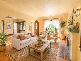 4615 Terrace Dr in San Diego, CA - Building Photo