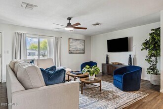 2911 N Granite Reef Rd in Scottsdale, AZ - Building Photo - Building Photo