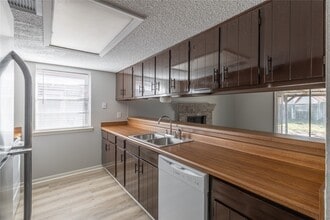 19431 Wood Village Ln in Houston, TX - Building Photo - Building Photo