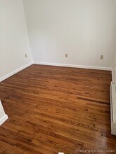 61 Burr Rd in Southbury, CT - Building Photo - Building Photo