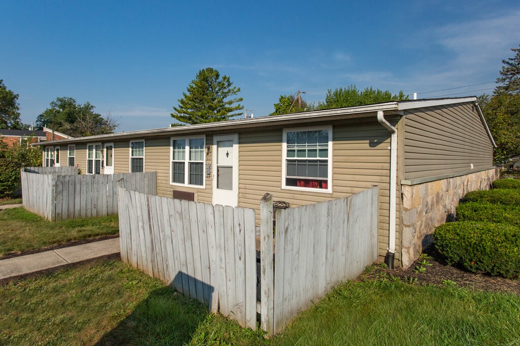Madison Lamplight Apartments London, OH Apartments