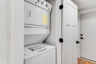97 Condor St, Unit 6 in Boston, MA - Building Photo - Building Photo
