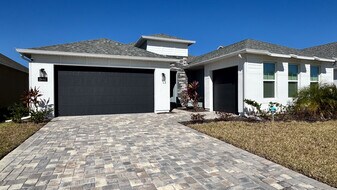 2463 Middlebury Dr SE in Palm Bay, FL - Building Photo