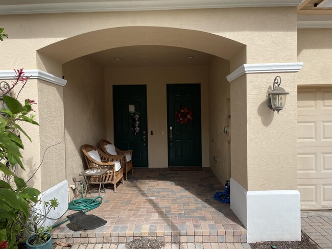 229 SW Otter Run Pl in Stuart, FL - Building Photo - Building Photo