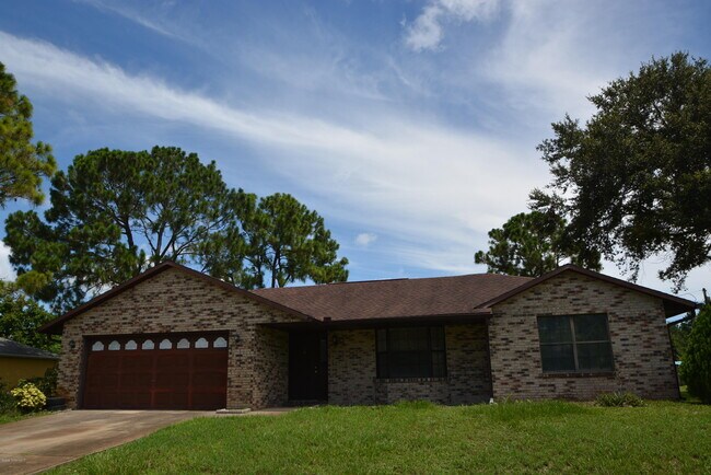 property at 131 Hammock Rd SE