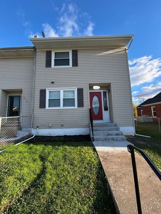 2500 Ridgely St in Baltimore, MD - Building Photo - Building Photo