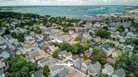 18 Carey St in Newport, RI - Foto de edificio - Building Photo