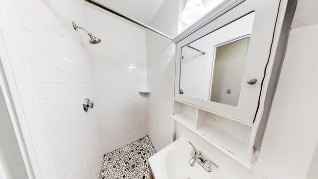 240 Parker Hill Ave, Unit 1 in Boston, MA - Building Photo - Building Photo