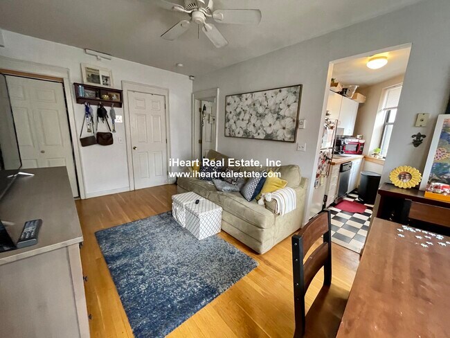 13 Thacher St, Unit 3 in Boston, MA - Building Photo - Building Photo