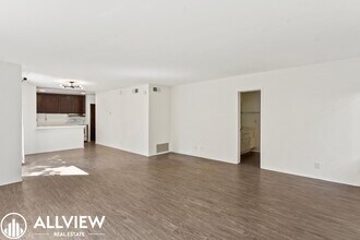 255 Avenida Montalvo in San Clemente, CA - Building Photo - Building Photo