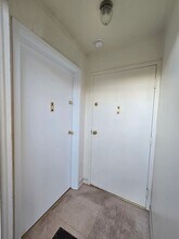 28 Deanna Dr in Hillsborough Township, NJ - Building Photo - Building Photo