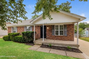 212 Tecumseh Dr in Shepherdsville, KY - Building Photo