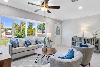 1003 April Ln, Unit 0500 in North Fort Myers, FL - Building Photo - Building Photo