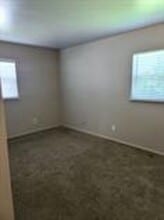 610 Dogwood Dr in Champaign, IL - Building Photo - Building Photo
