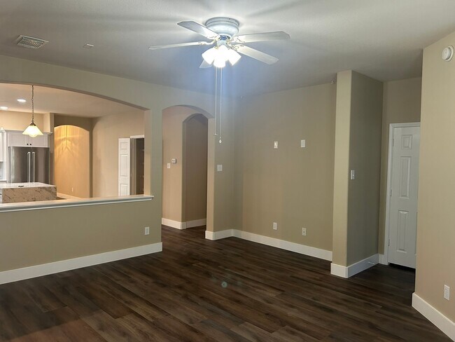 20922 Barbons Heath Ct