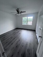 1307 W Meadowview Rd in Greensboro, NC - Building Photo - Building Photo